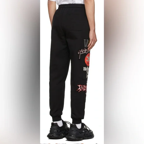 NEW Medium VETEMENTS BLACK graphic metal patch sweatpants joggers